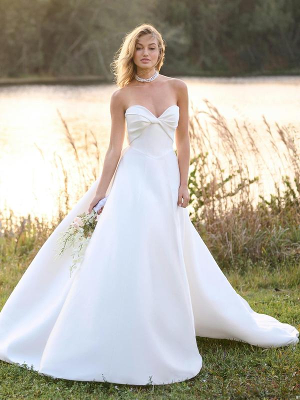 Rebecca Ingram - Brooke